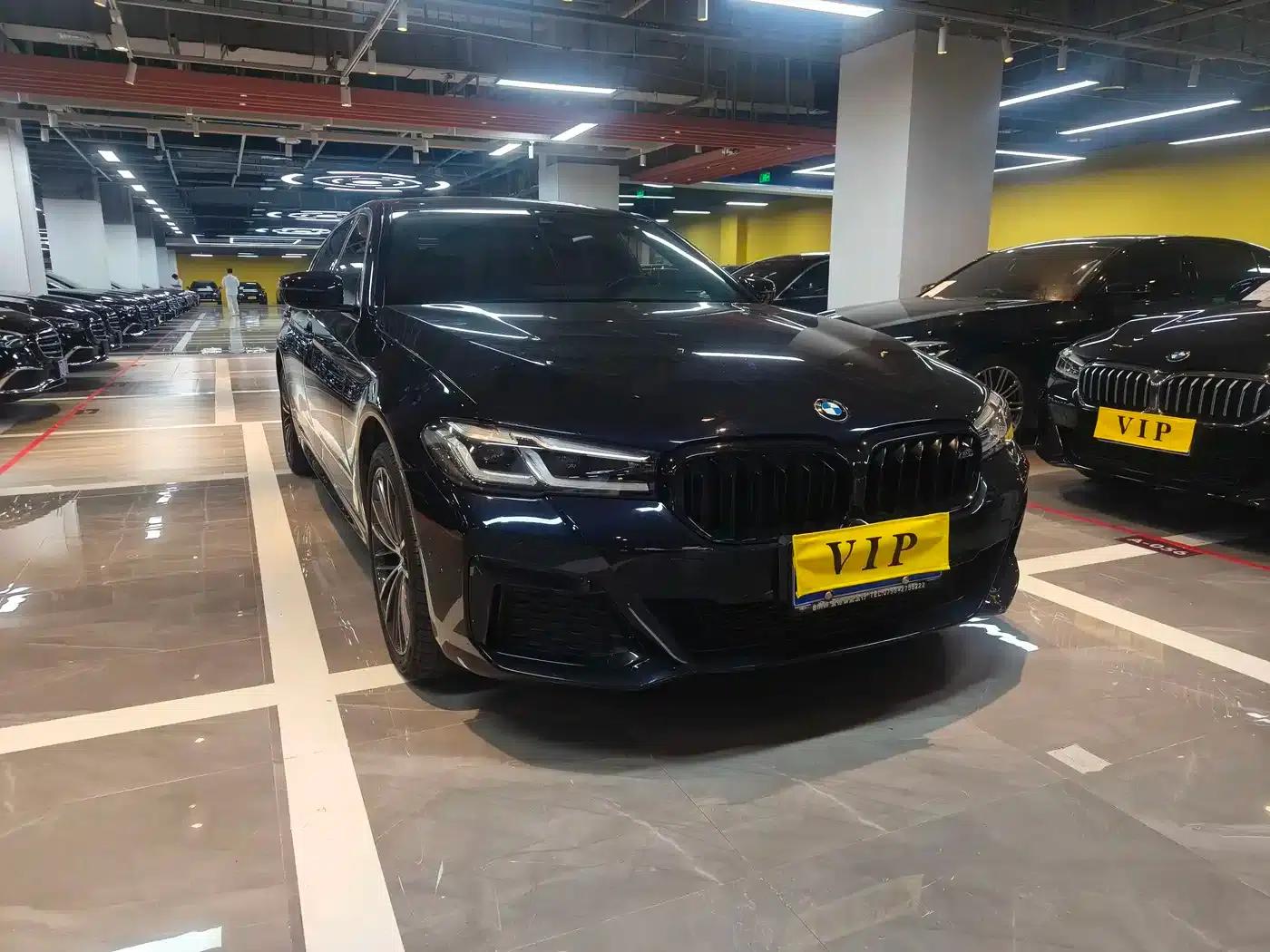 2021 BMW 5 Series Facelift 530Li Leading Edition M Sport Package — миниатюра 3
