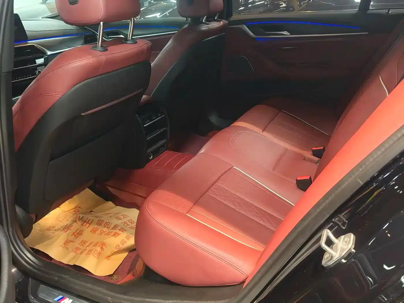 2021 BMW 5 Series Facelift 530Li Leading Edition M Sport Package — миниатюра 8
