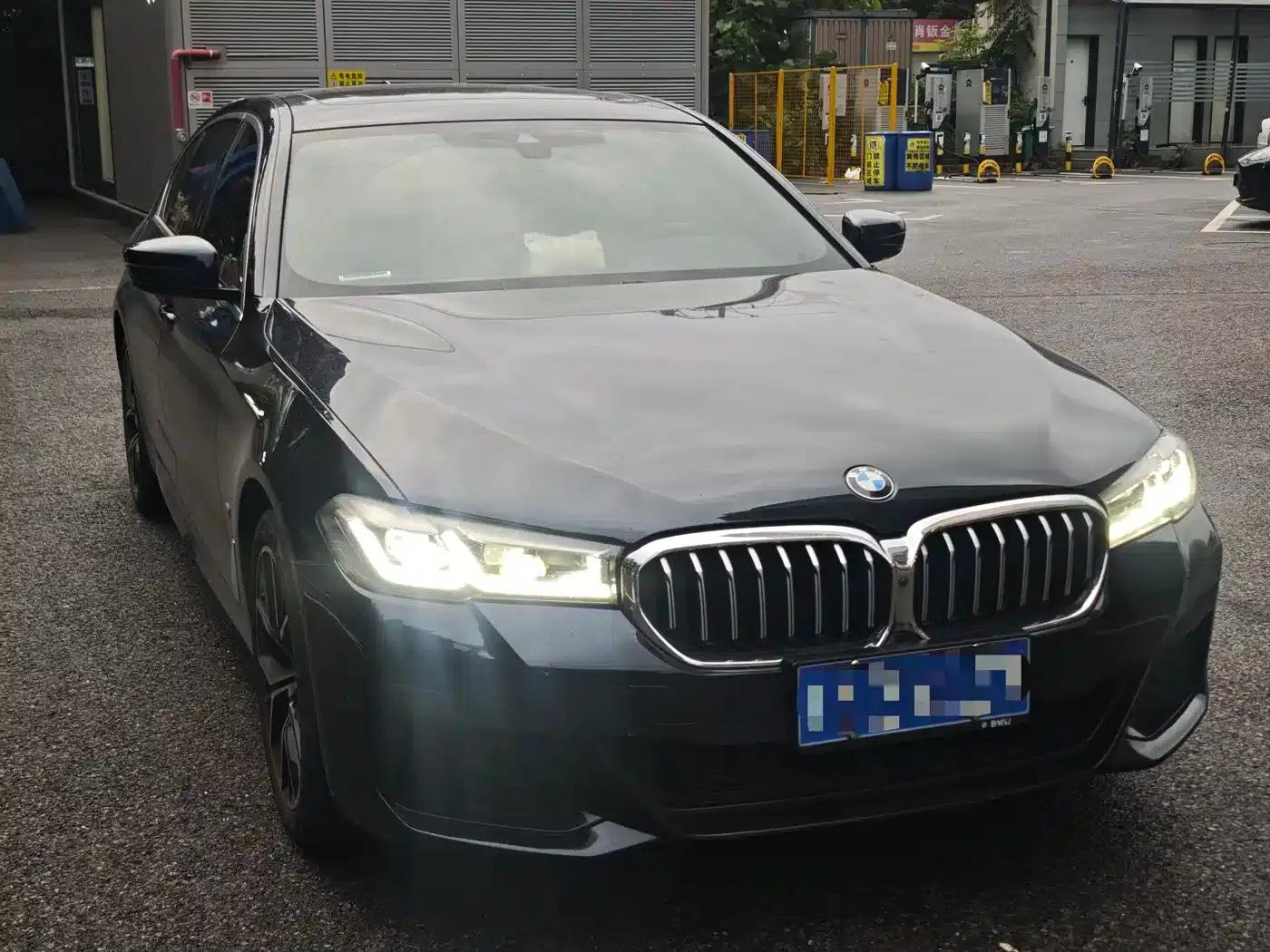 BMW 5 Series 2022 Facelift 3 530Li Luxury M Sport Package — миниатюра 2
