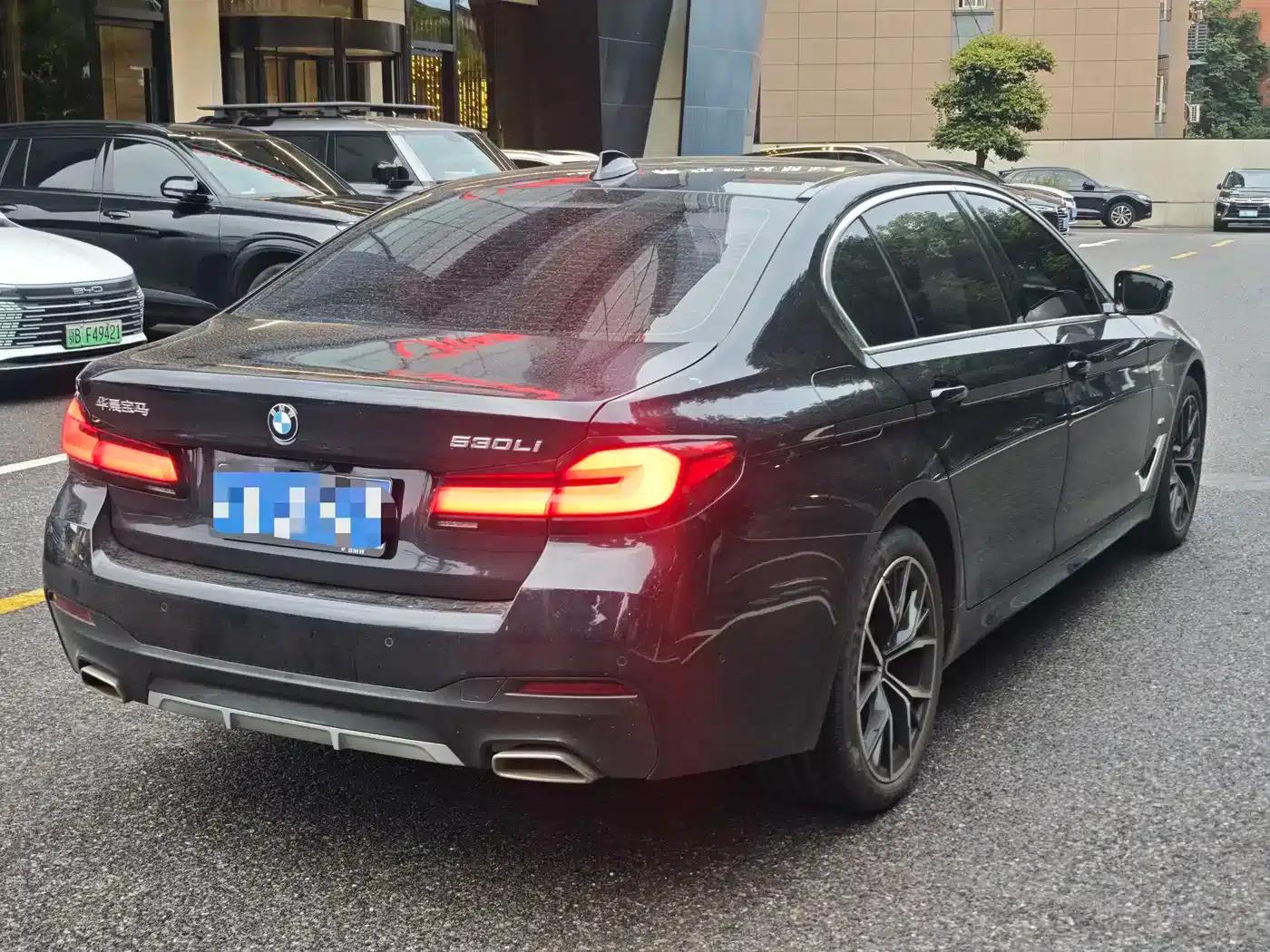 BMW 5 Series 2022 Facelift 3 530Li Luxury M Sport Package — миниатюра 5