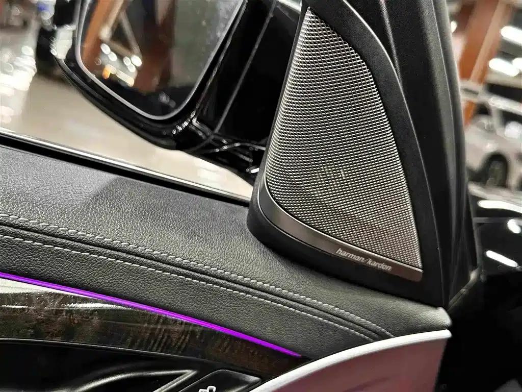 2020 BMW 5 Series 530Li Luxury M Sport Package — миниатюра 15