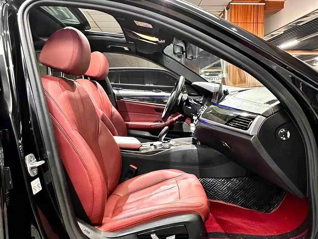2020 BMW 5 Series 530Li Luxury M Sport Package — миниатюра 21