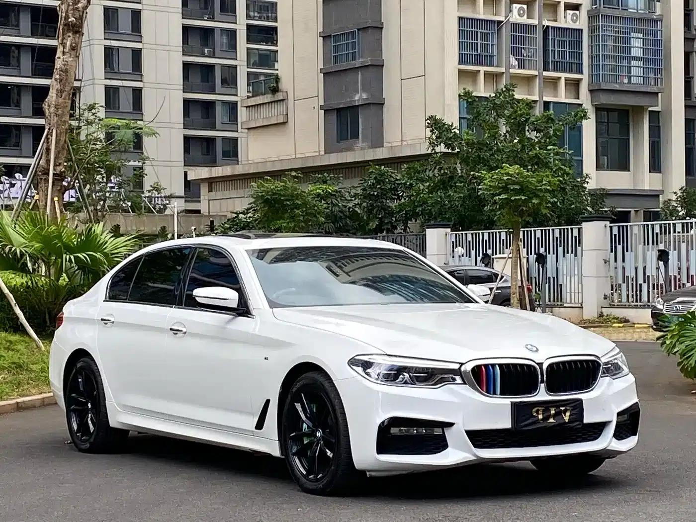 2018 BMW 5 Series 525Li M Sport Package — миниатюра 3