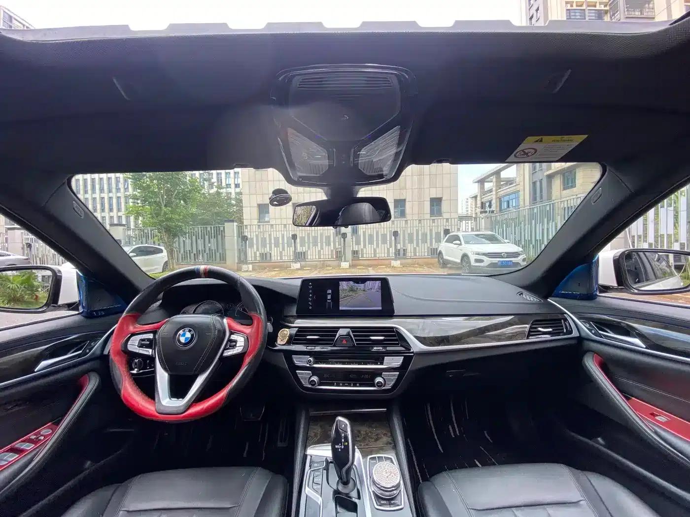 2018 BMW 5 Series 525Li M Sport Package — миниатюра 4