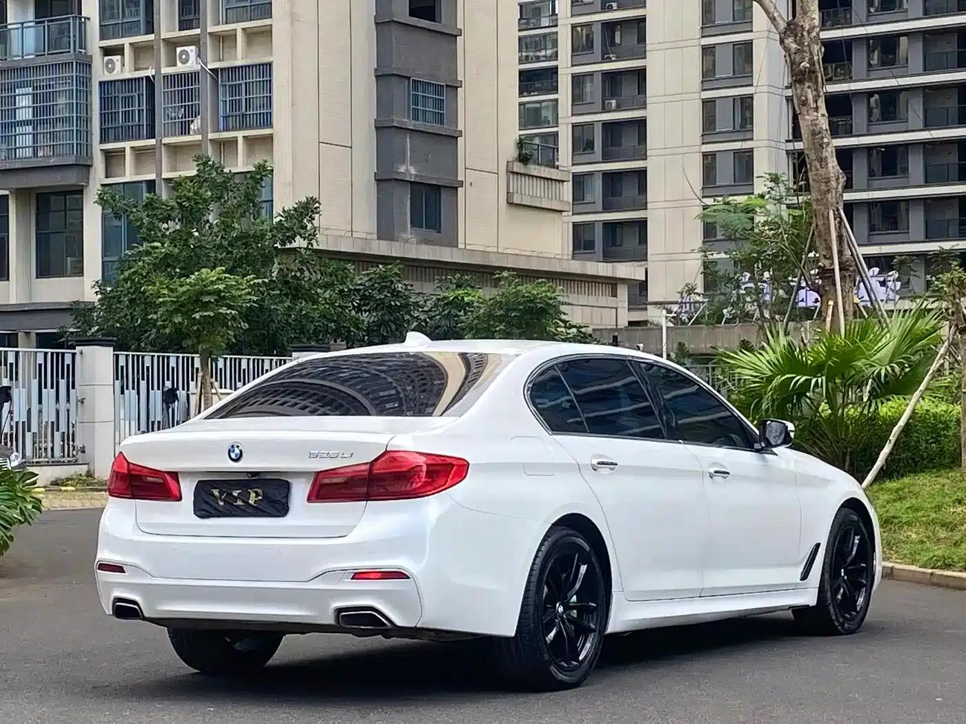 2018 BMW 5 Series 525Li M Sport Package — миниатюра 9