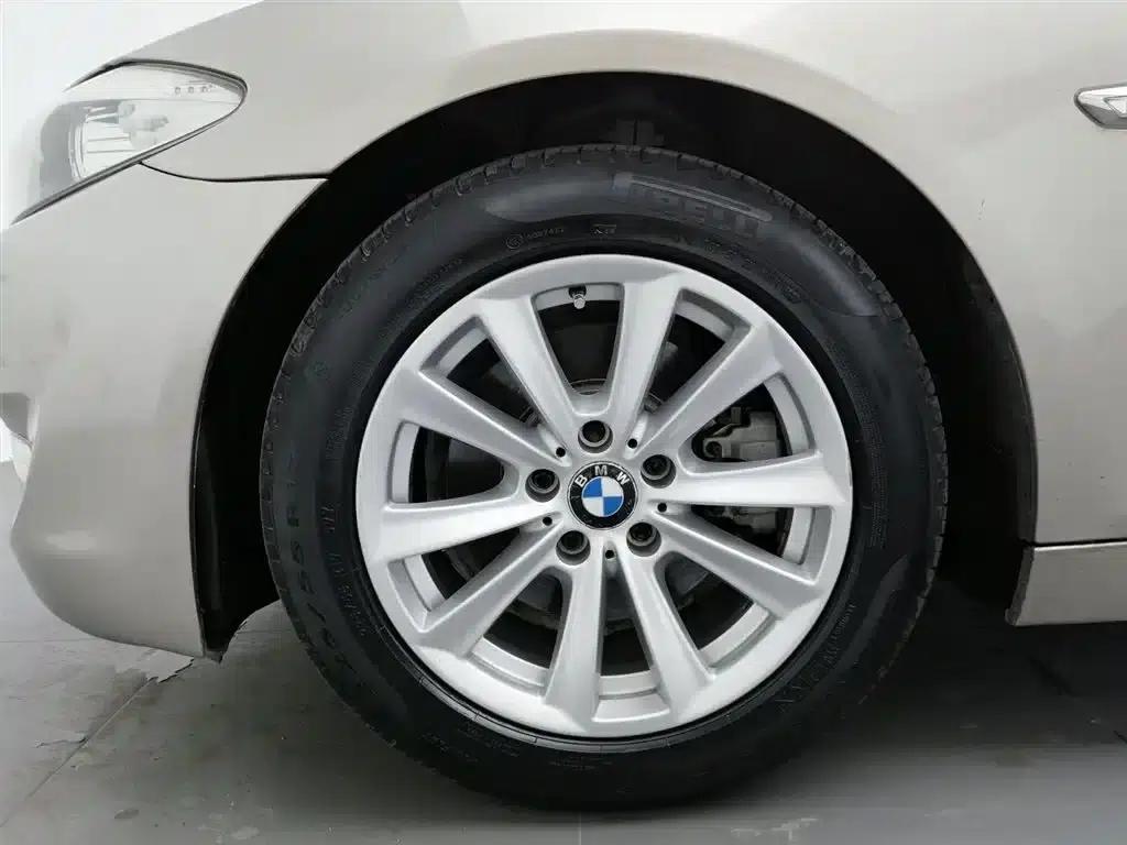 BMW 5 Series 2012 523Li Luxury — миниатюра 17