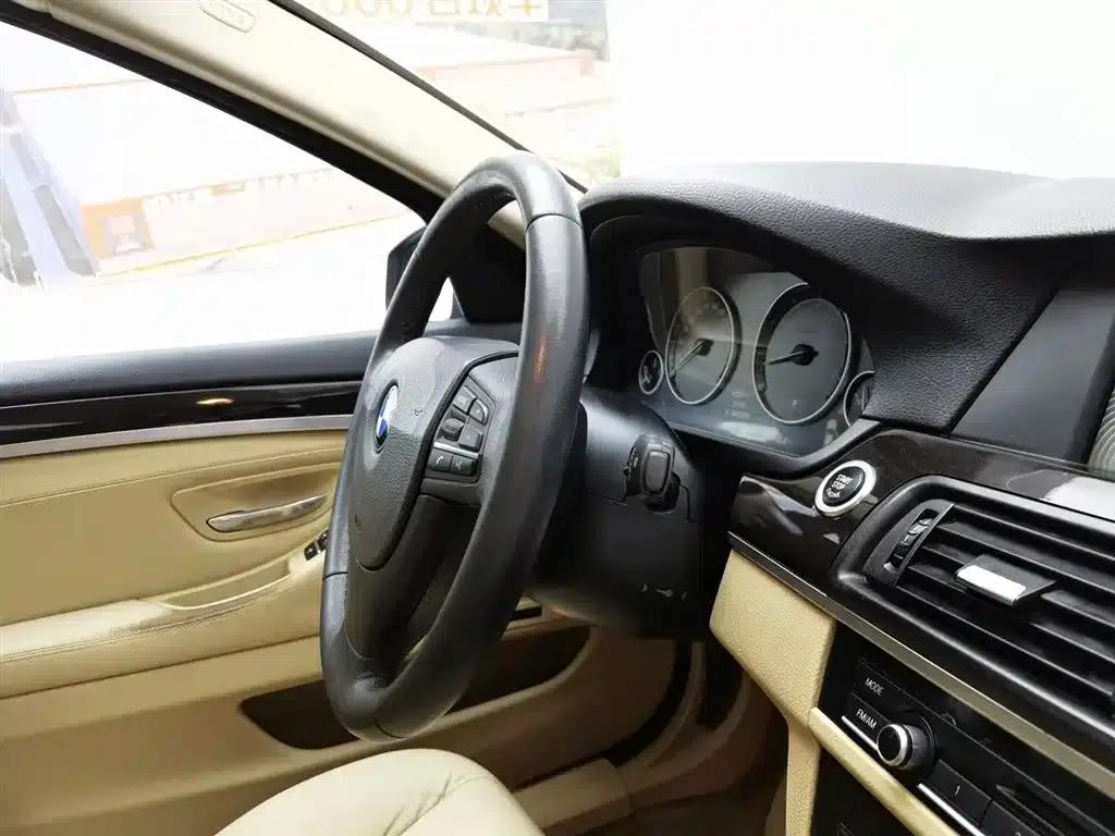 BMW 5 Series 2012 523Li Luxury — миниатюра 22