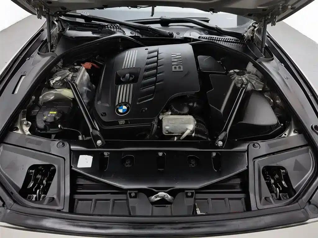 BMW 5 Series 2012 523Li Luxury — миниатюра 6