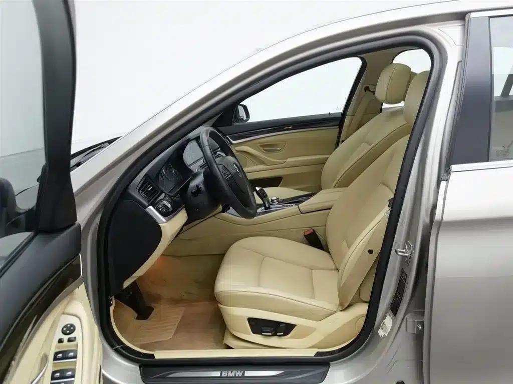 BMW 5 Series 2012 523Li Luxury — миниатюра 10
