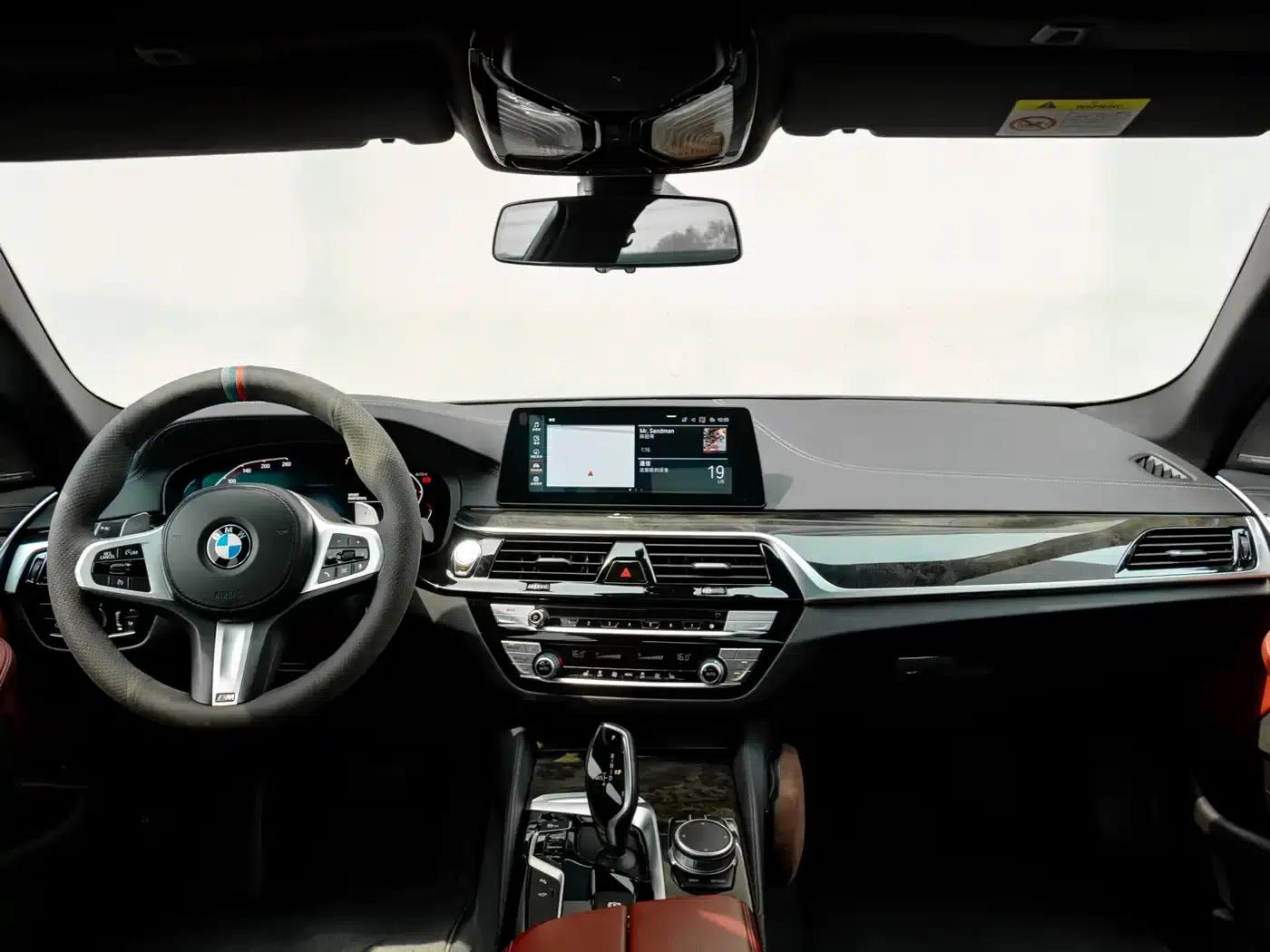 2020 BMW 5 Series 530Li xDrive M Sport Package — миниатюра 13