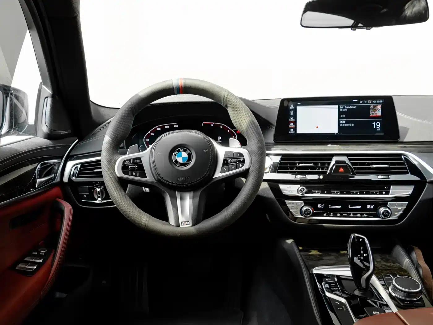 2020 BMW 5 Series 530Li xDrive M Sport Package — миниатюра 14