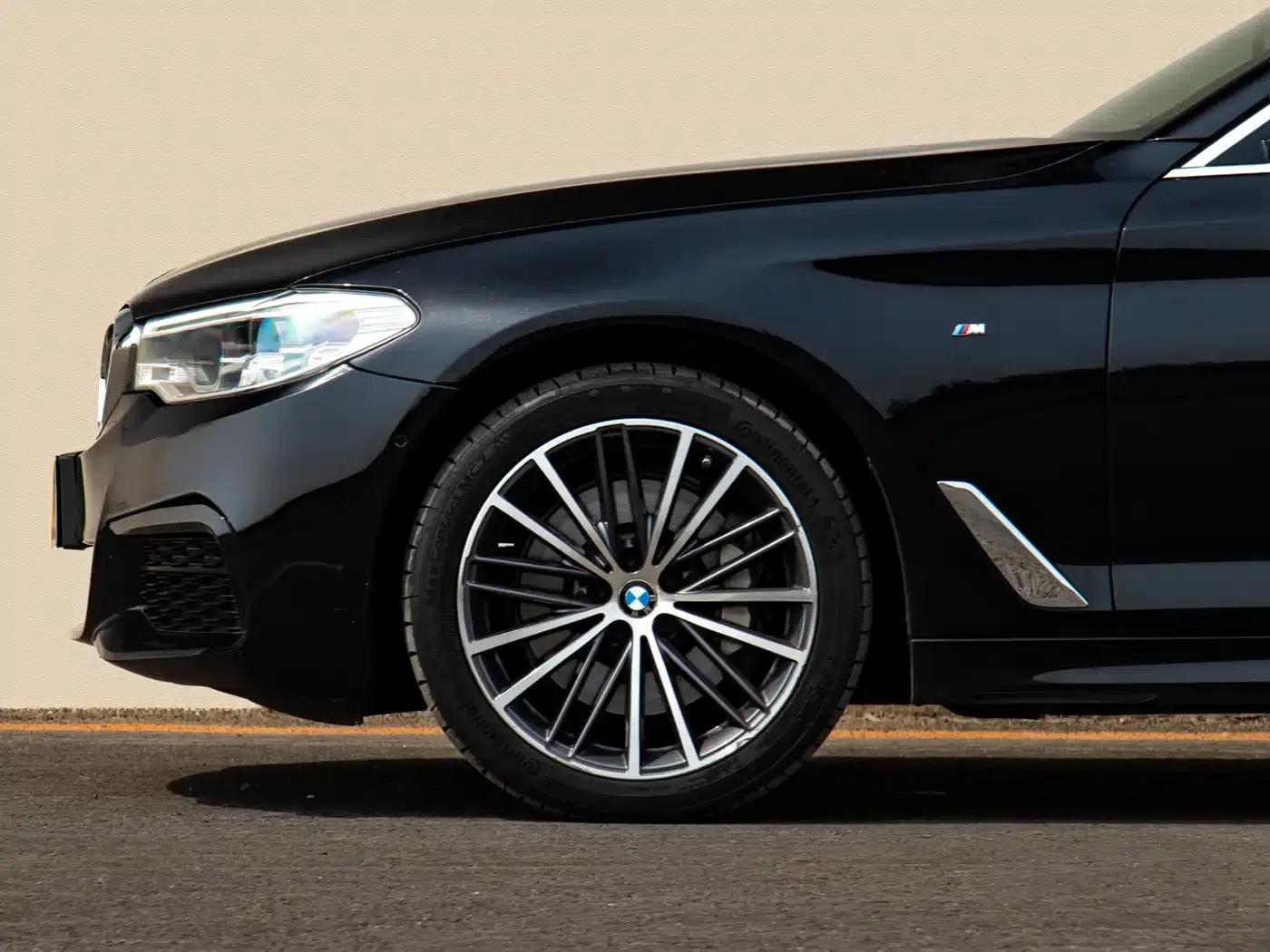 2020 BMW 5 Series 530Li xDrive M Sport Package — миниатюра 5