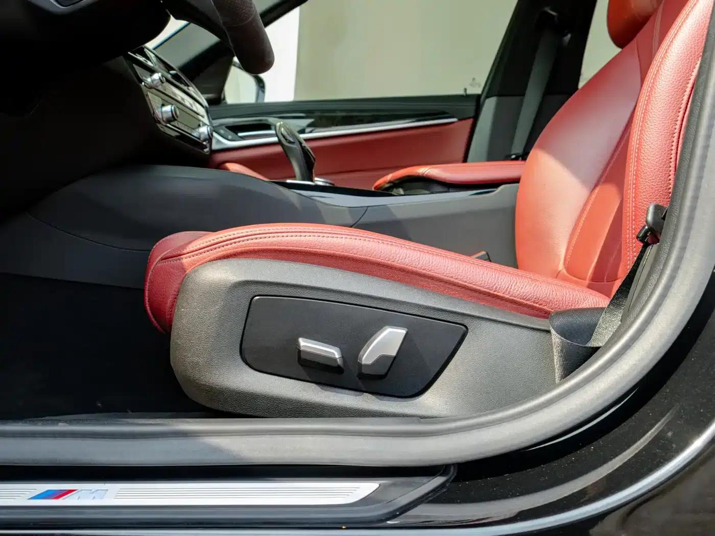 2020 BMW 5 Series 530Li xDrive M Sport Package — миниатюра 8