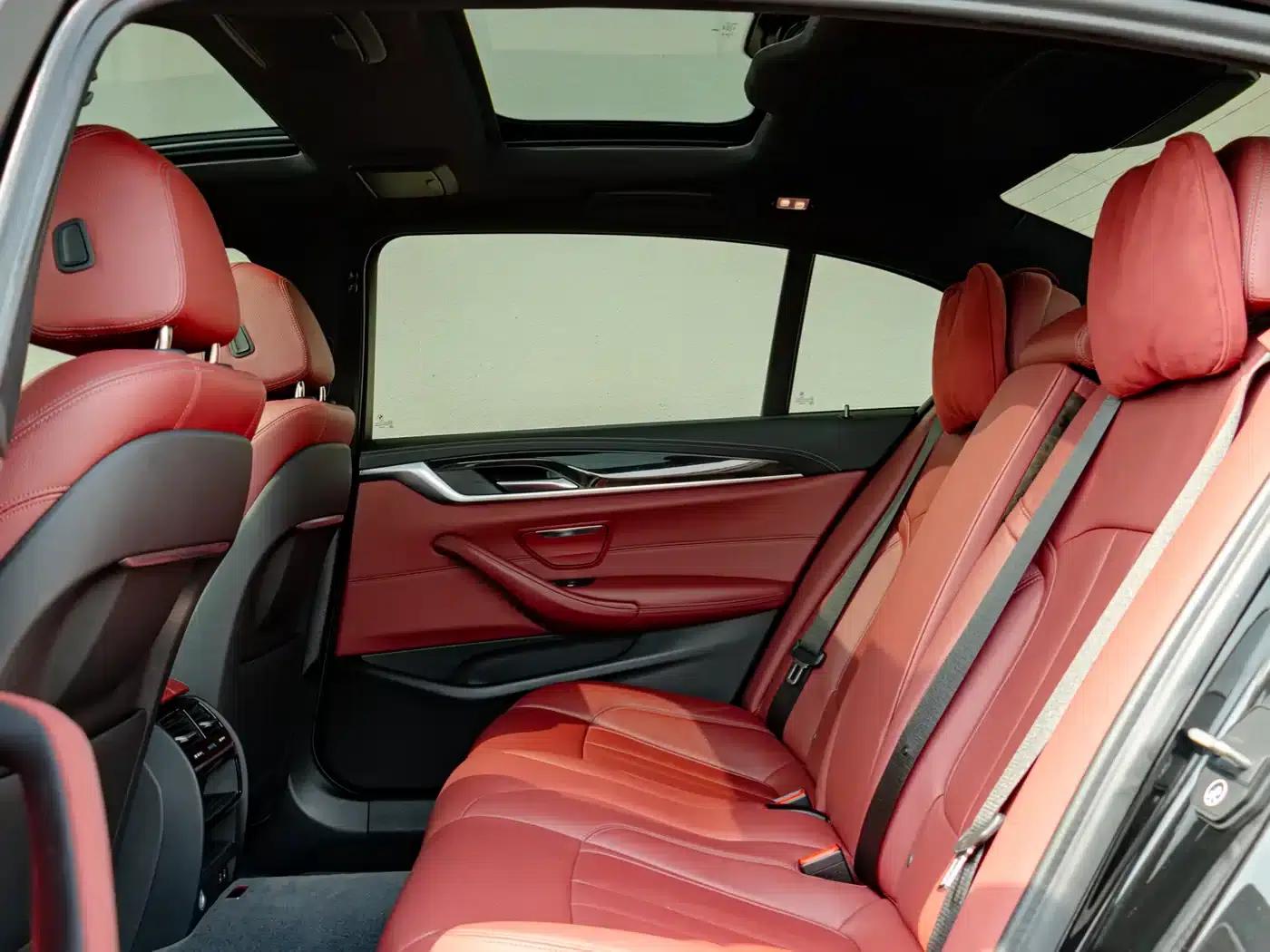 2020 BMW 5 Series 530Li xDrive M Sport Package — миниатюра 9