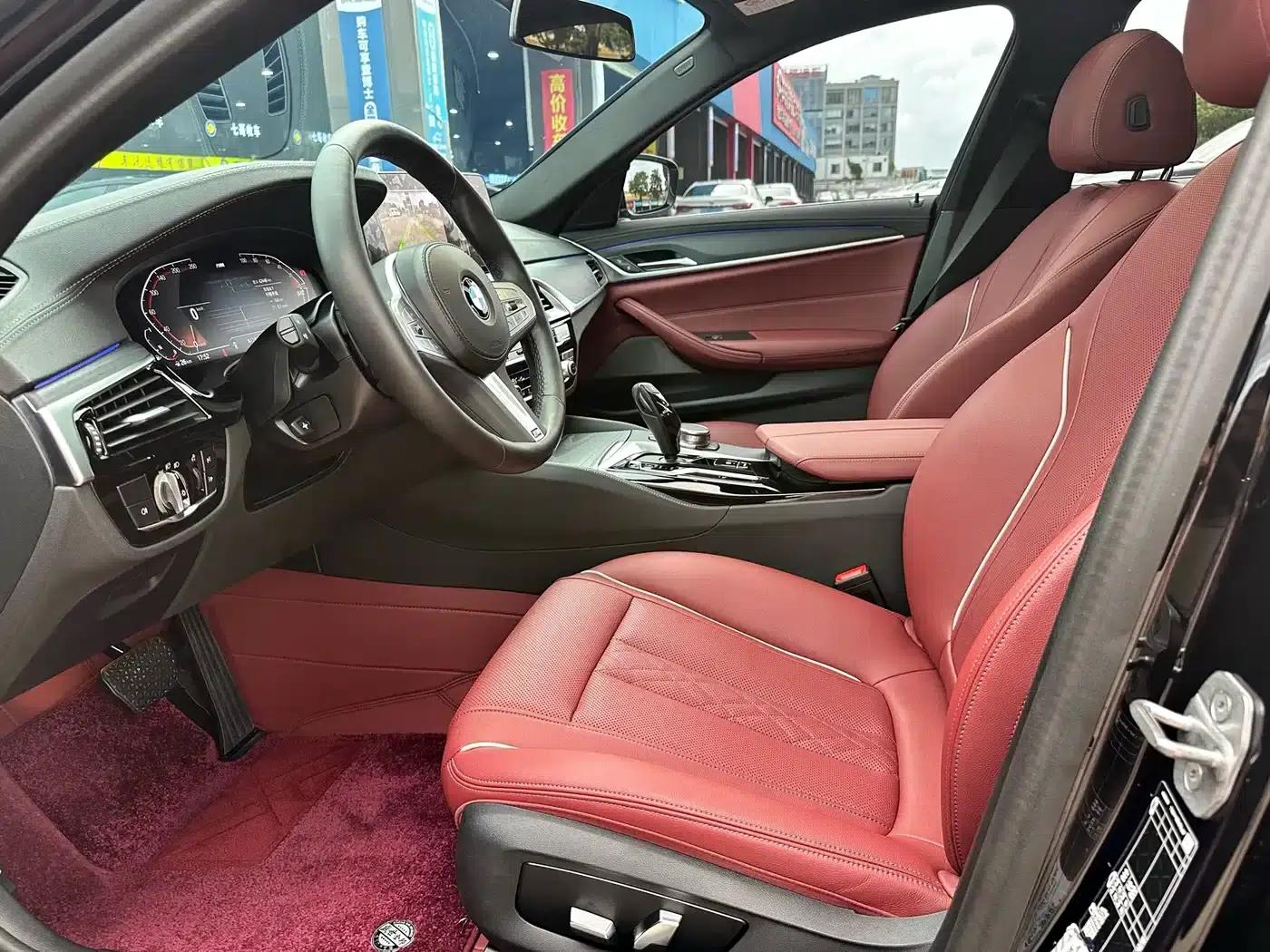 2023 BMW 5 Series 530Li Leading Edition M Sport Package — миниатюра 11