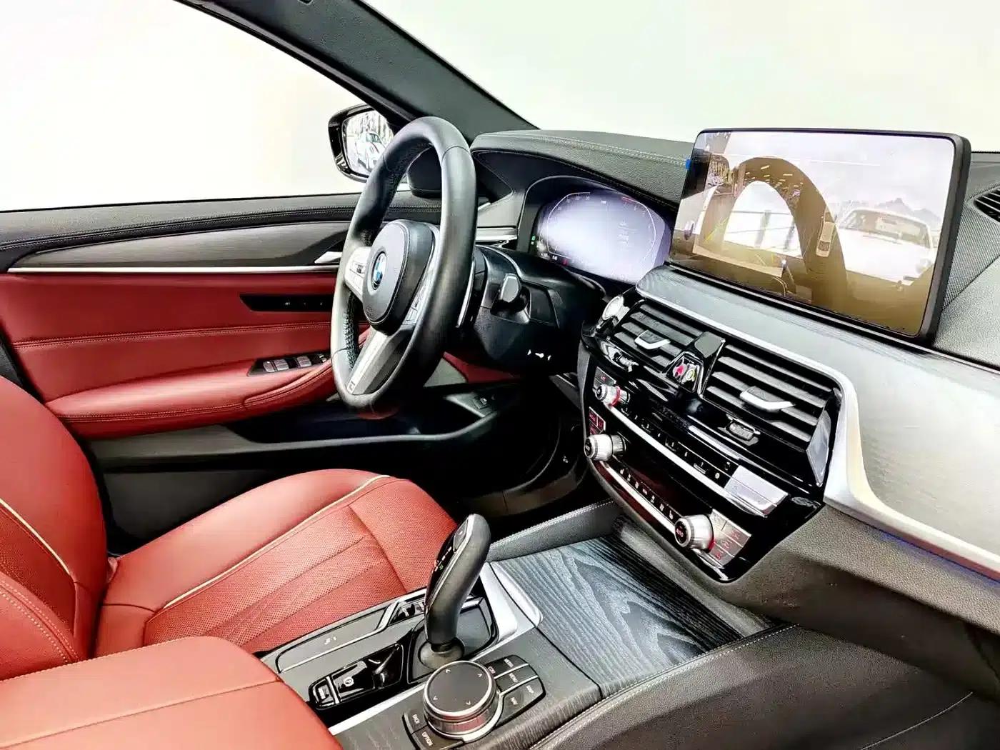 2023 BMW 5 Series 530Li Leading Edition M Sport Package — миниатюра 11