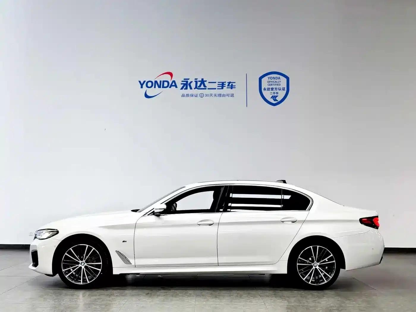 2023 BMW 5 Series 530Li Leading Edition M Sport Package — миниатюра 7
