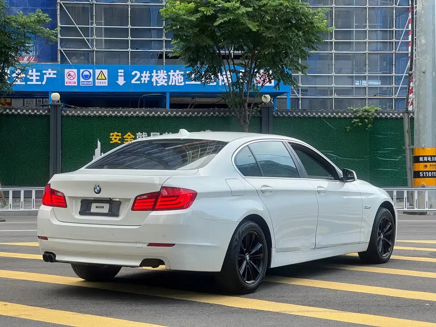 BMW 5 Series 2013 525Li Leading Edition — миниатюра 6