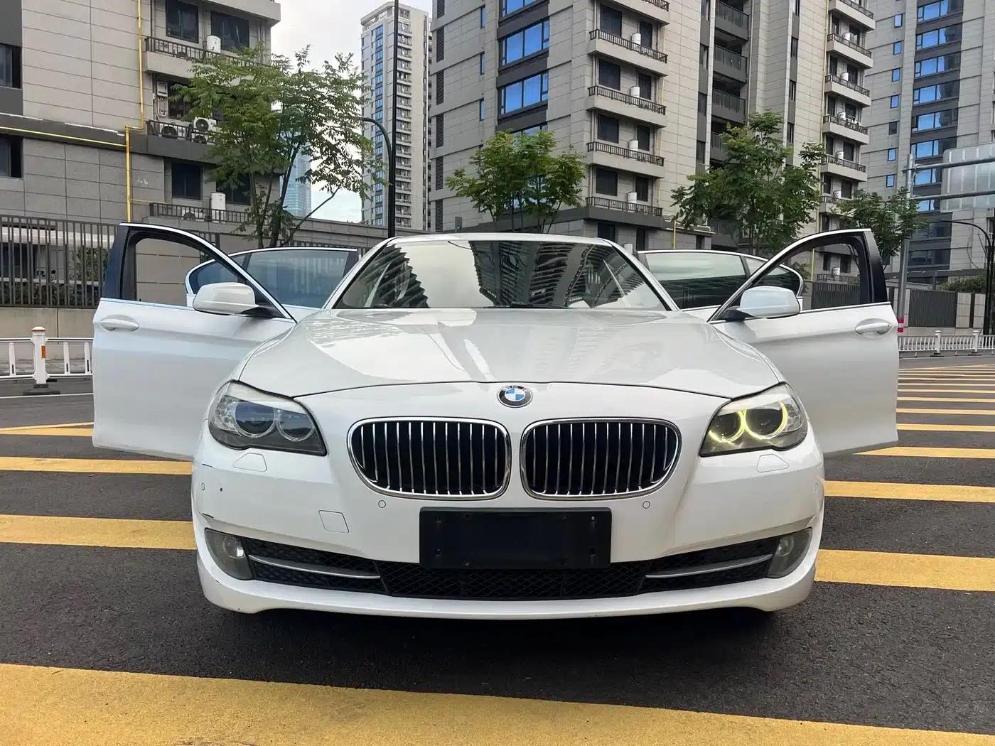 BMW 5 Series 2013 525Li Leading Edition — миниатюра 8