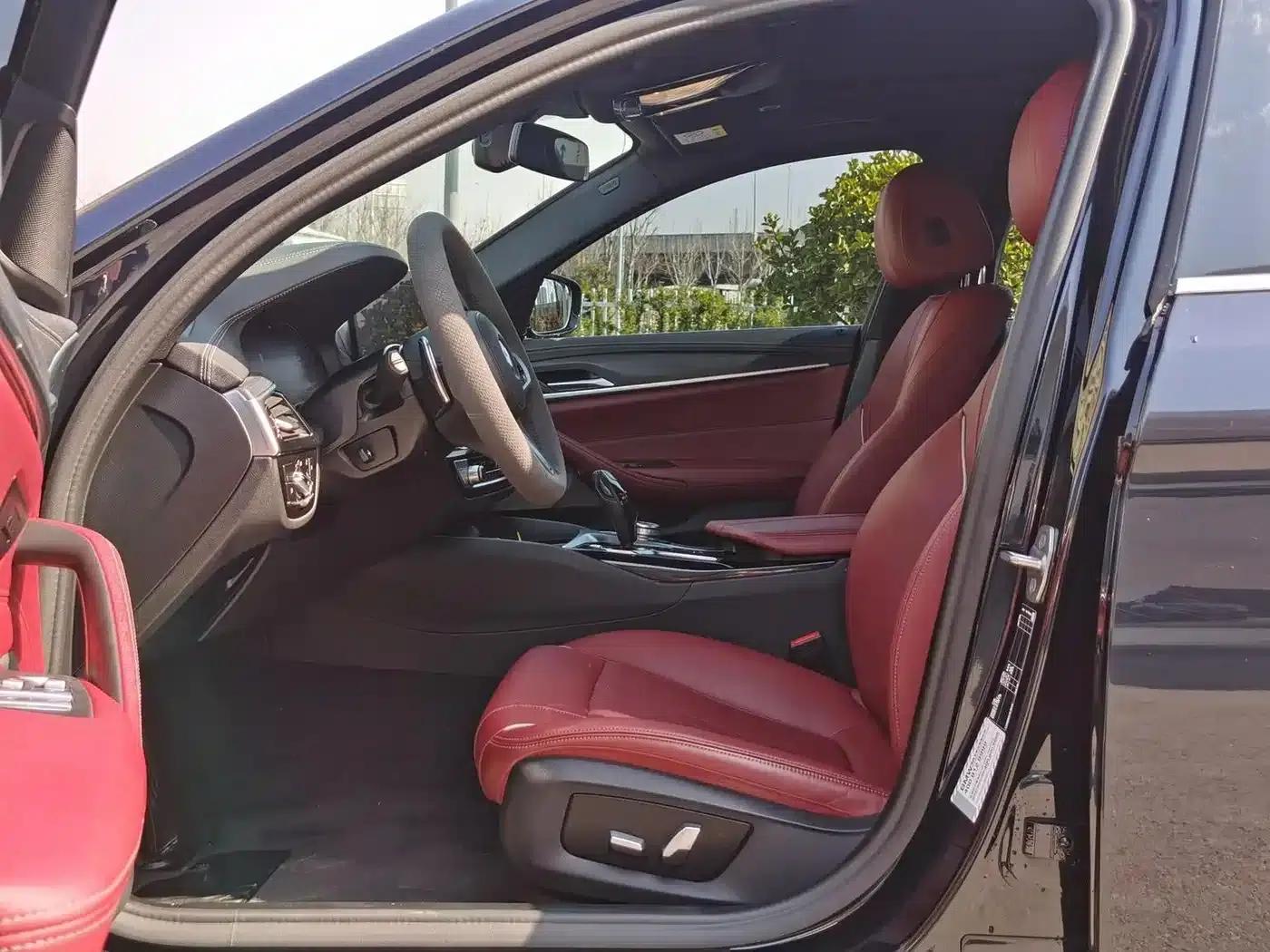 2022 BMW 5 Series 530Li Leading Edition M Sport Package — миниатюра 12