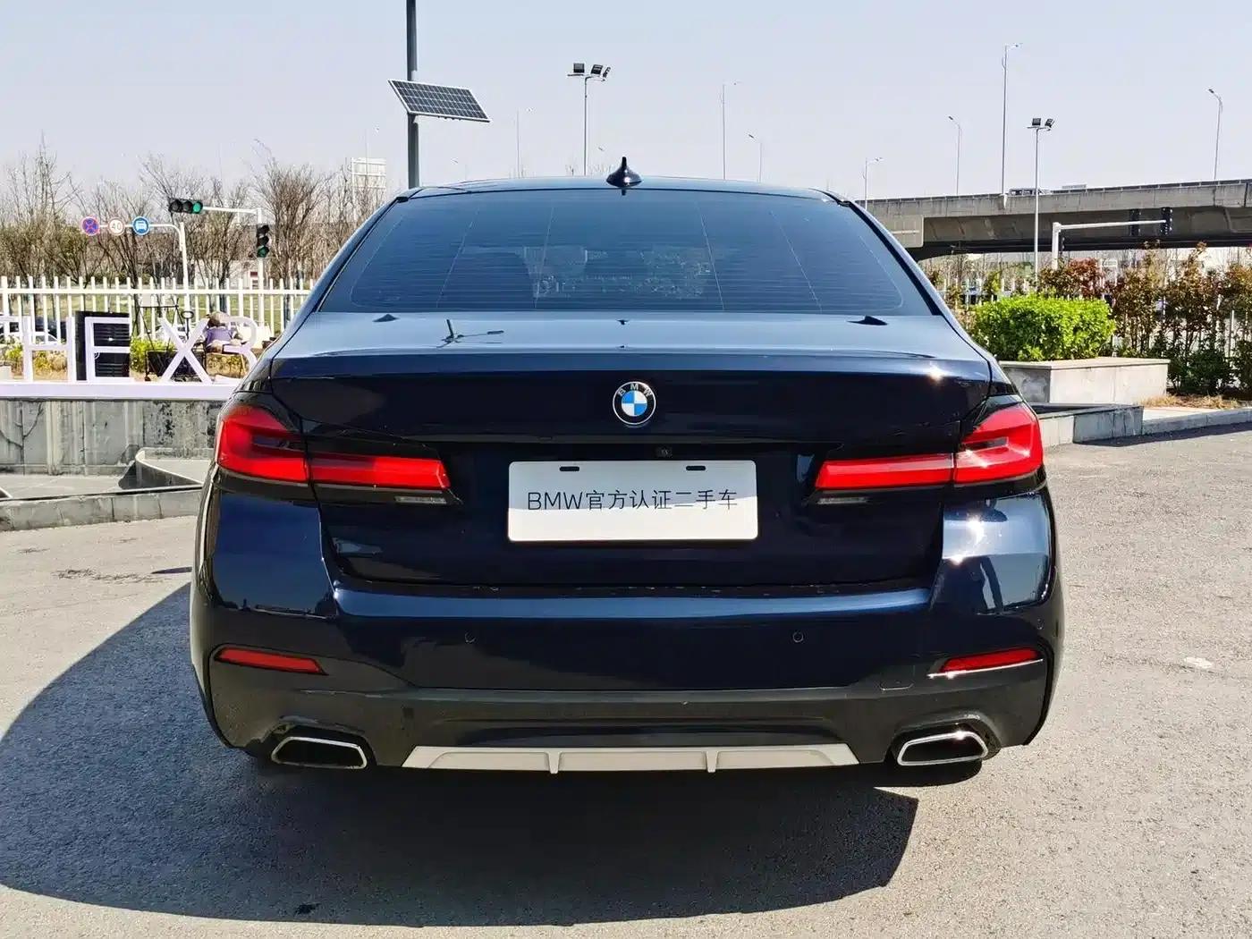 2022 BMW 5 Series 530Li Leading Edition M Sport Package — миниатюра 5