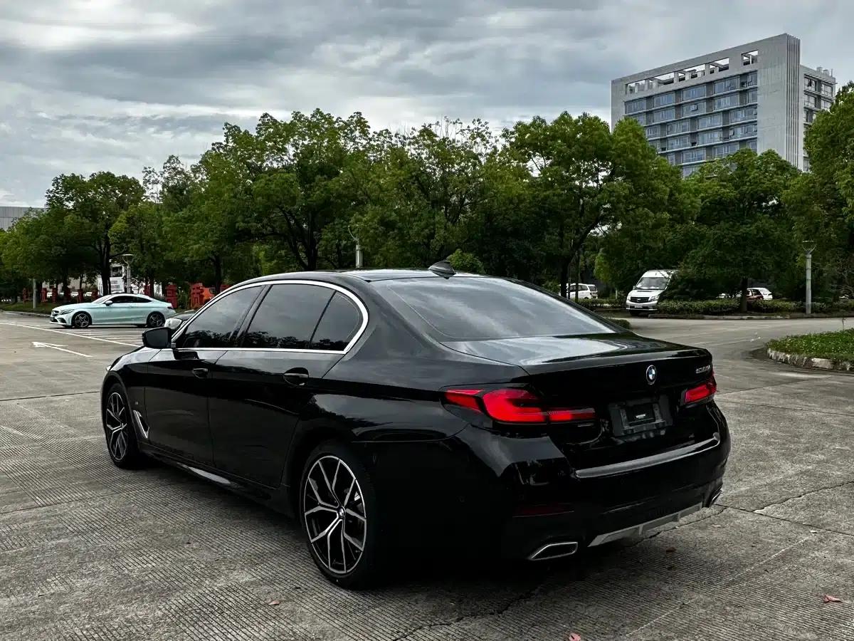 BMW 5 Series 2022 Facelift 3 530Li Luxury M Sport Package — миниатюра 4