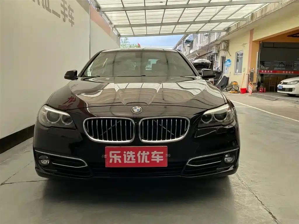 2017 BMW 5 Series 525Li Luxury Design Package — миниатюра 2