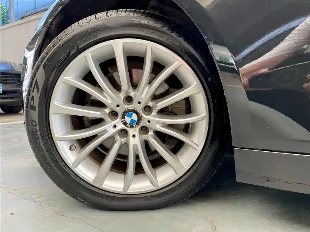 2017 BMW 5 Series 525Li Luxury Design Package — миниатюра 20