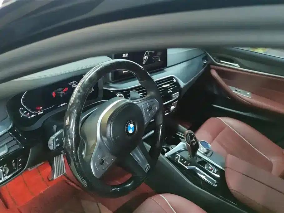 2023 BMW 5 Series Facelift 530Li Leading Edition M Sport Package — миниатюра 13