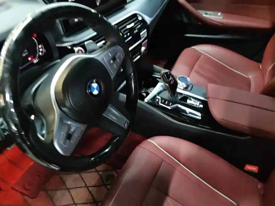 2023 BMW 5 Series Facelift 530Li Leading Edition M Sport Package — миниатюра 16