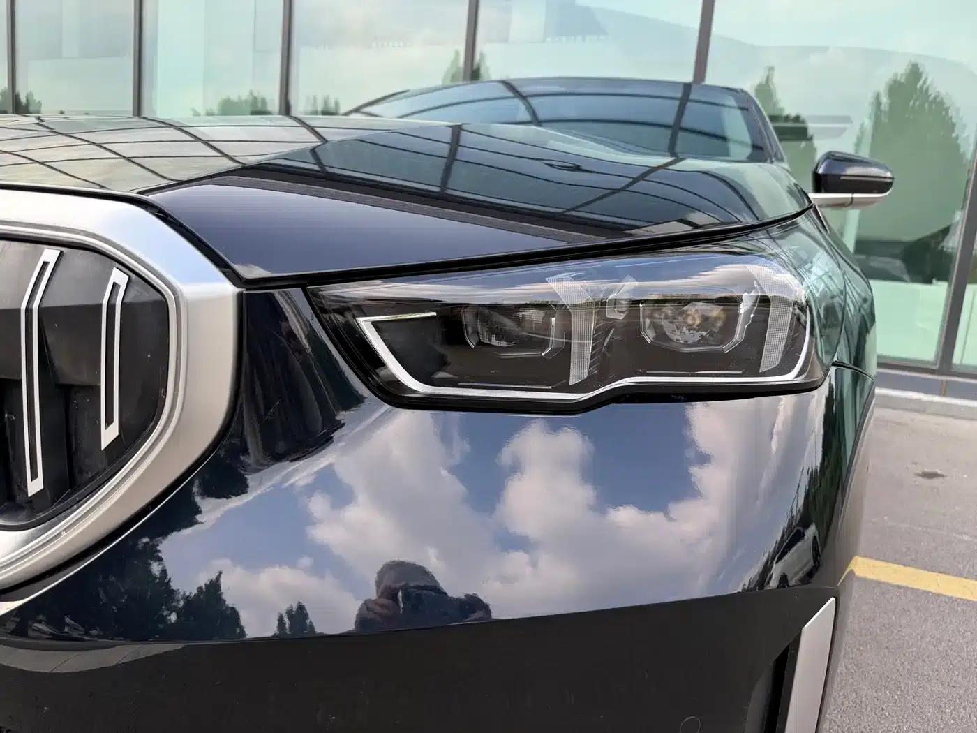 2024 BMW 5 Series 525Li Luxury Package — миниатюра 5
