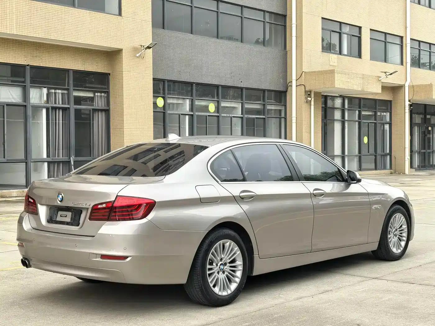2014 BMW 5 Series 525Li Leading Edition — миниатюра 12