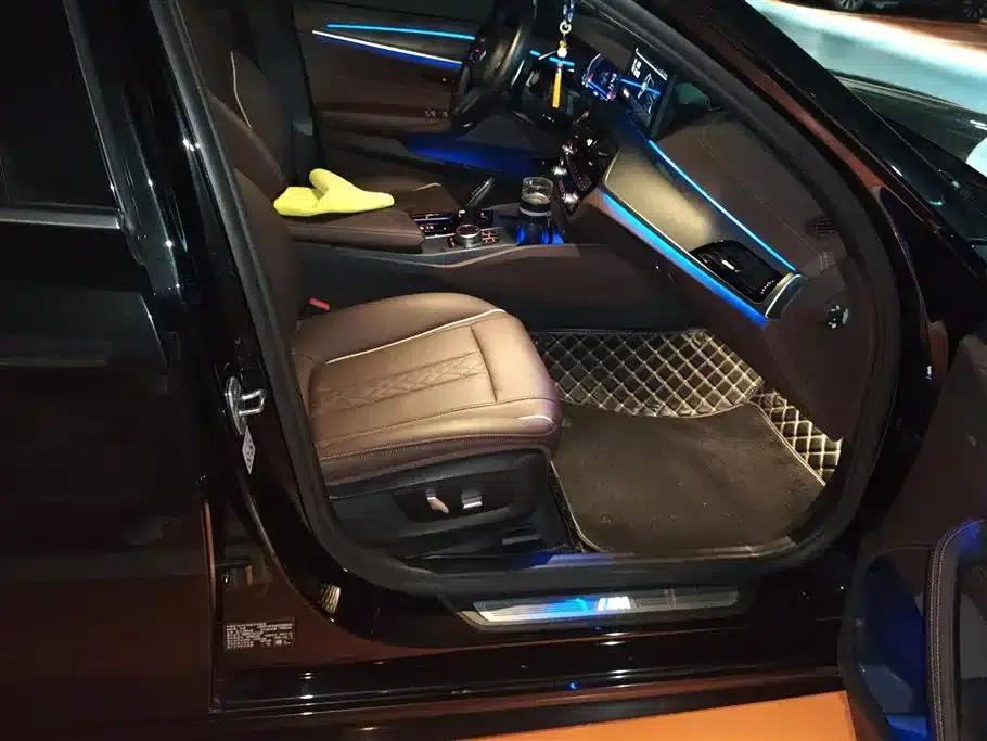 2022 BMW 5 Series Facelift 530Li Leading Edition M Sport Package — миниатюра 8