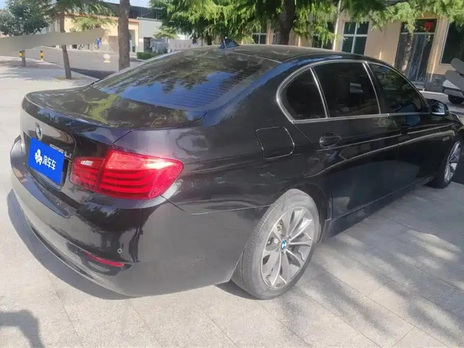 2014 BMW 5 Series 528Li Leading Edition — миниатюра 3