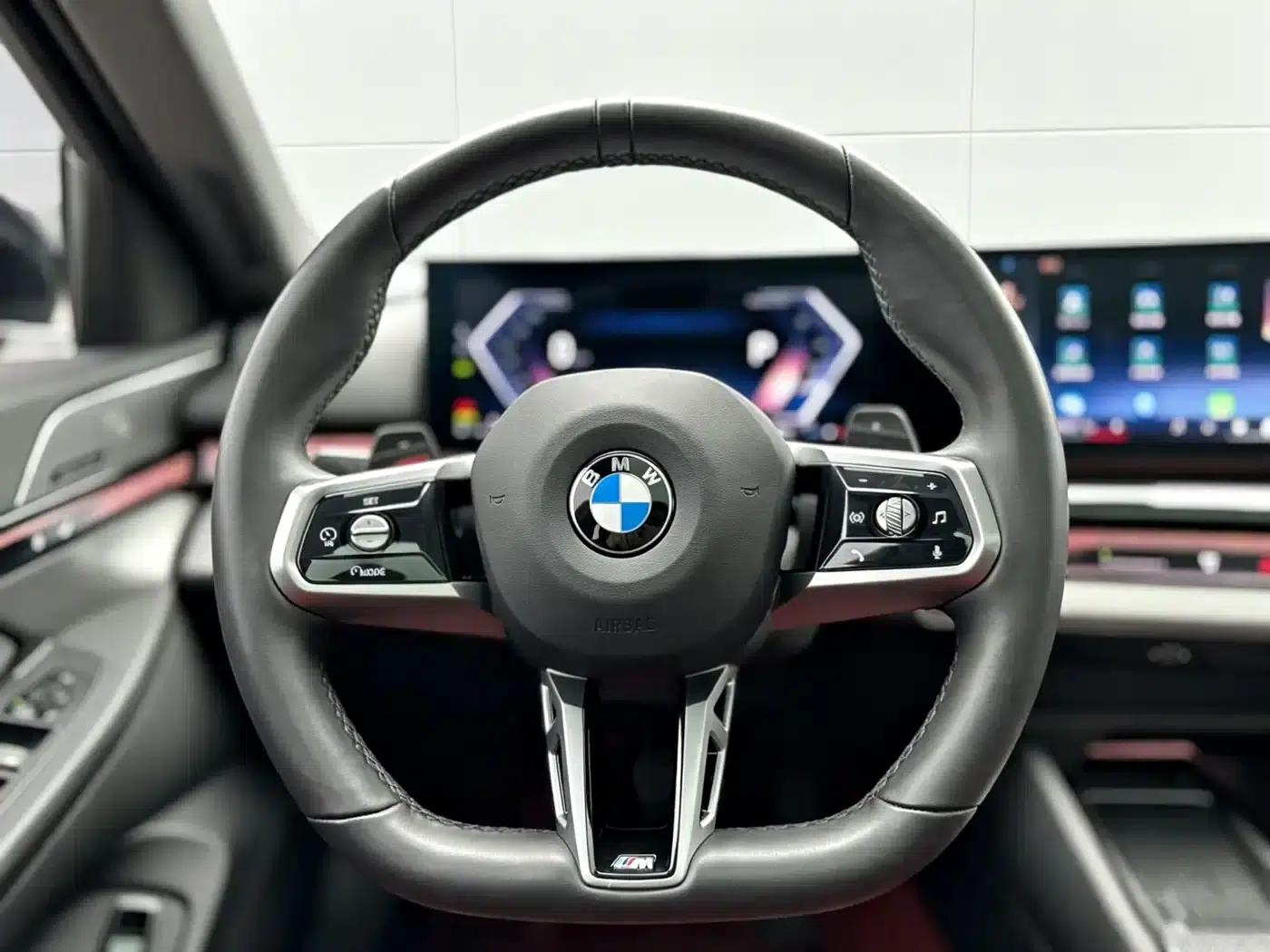 2025 BMW 5 Series 530Li Leading Edition M Sport Package — миниатюра 6