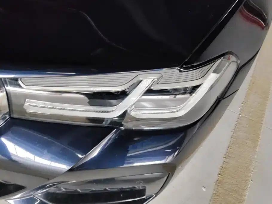 2022 BMW 5 Series 525Li M Sport Package — миниатюра 5