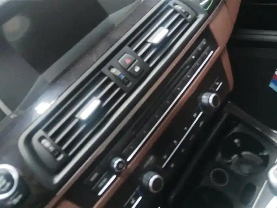 BMW 5 Series 2017 525Li Leading Edition — миниатюра 13