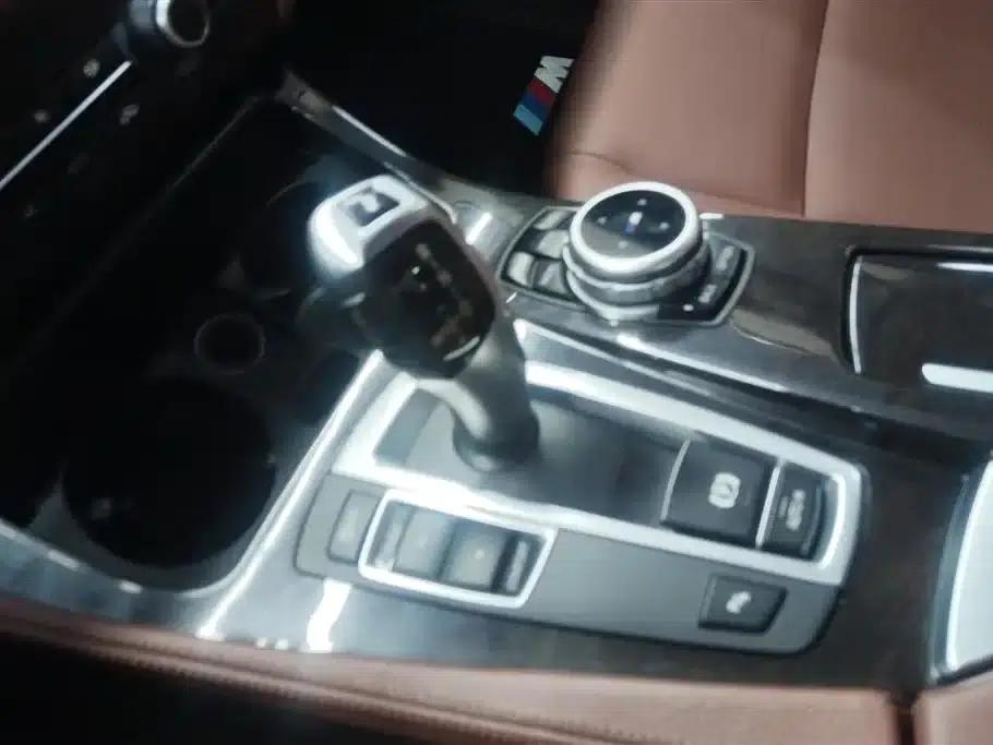 BMW 5 Series 2017 525Li Leading Edition — миниатюра 16