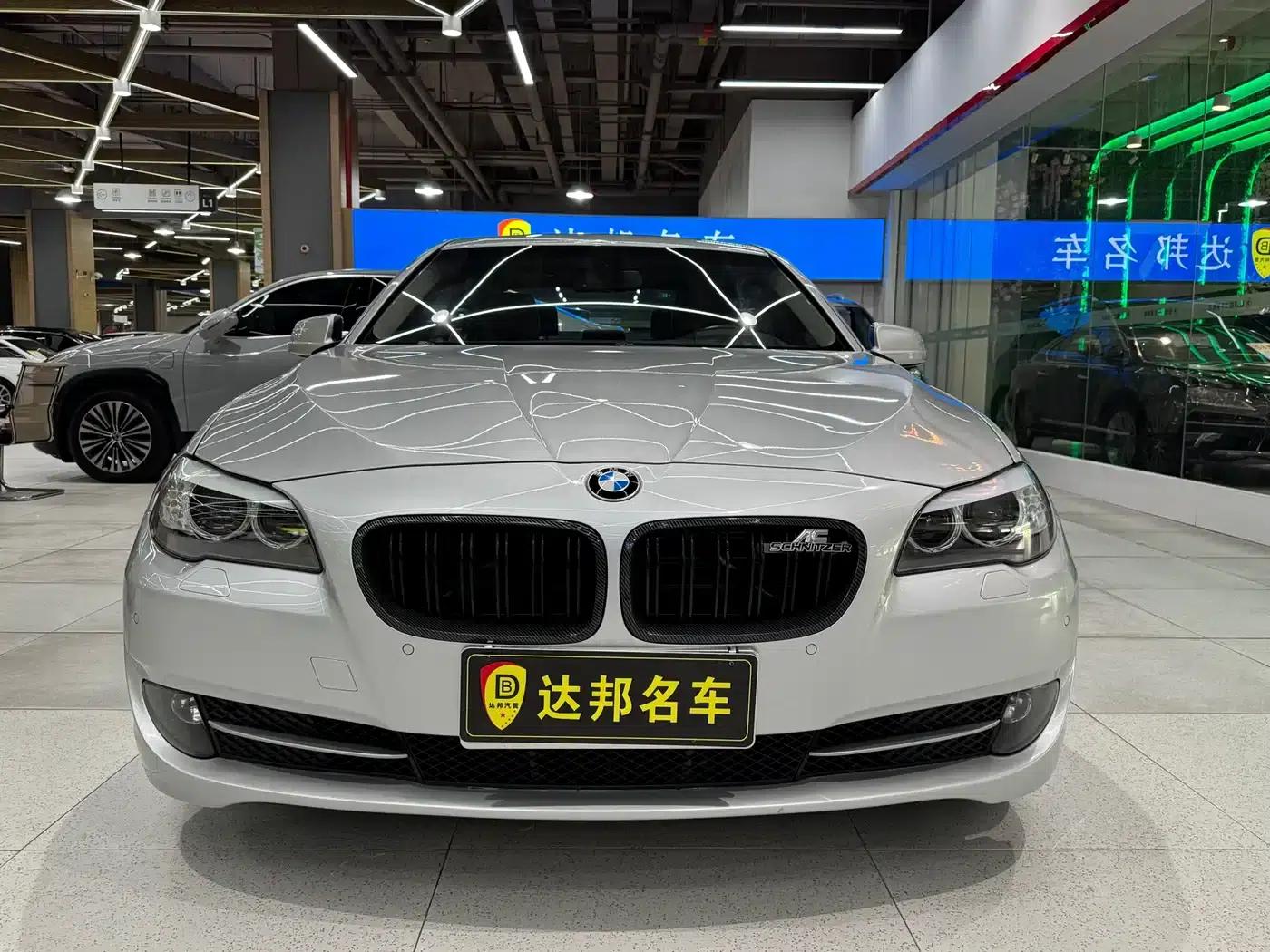 2011 BMW 5 Series 528Li Luxury — миниатюра 2