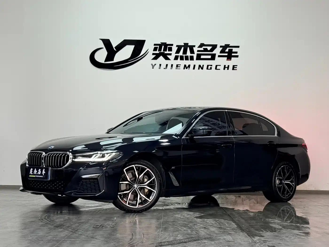 BMW 5 Series 2022 Facelift 3 530Li Luxury M Sport Package — миниатюра 1