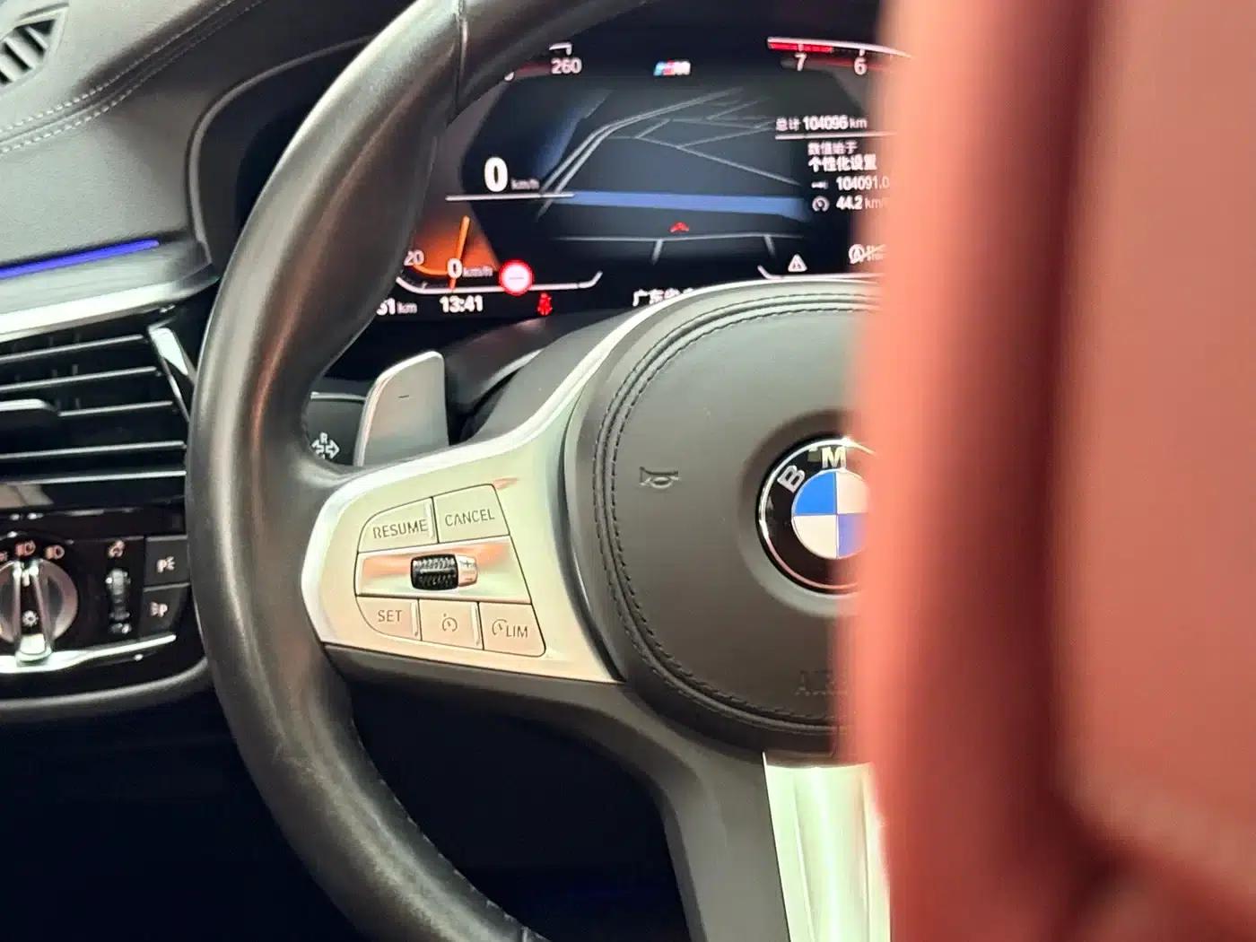 BMW 5 Series 2022 Facelift 3 530Li Luxury M Sport Package — миниатюра 11