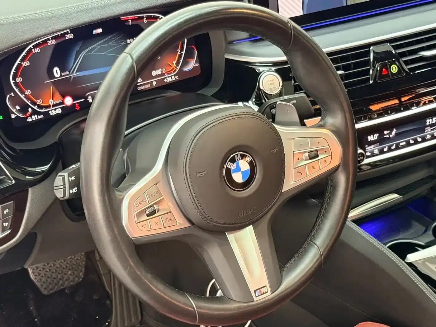 BMW 5 Series 2022 Facelift 3 530Li Luxury M Sport Package — миниатюра 12