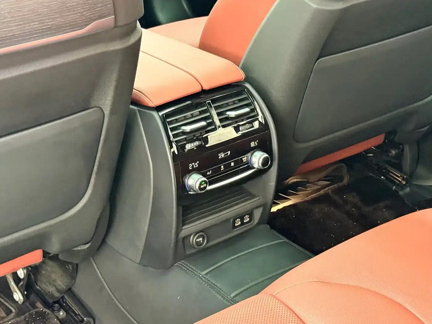 BMW 5 Series 2022 Facelift 3 530Li Luxury M Sport Package — миниатюра 15