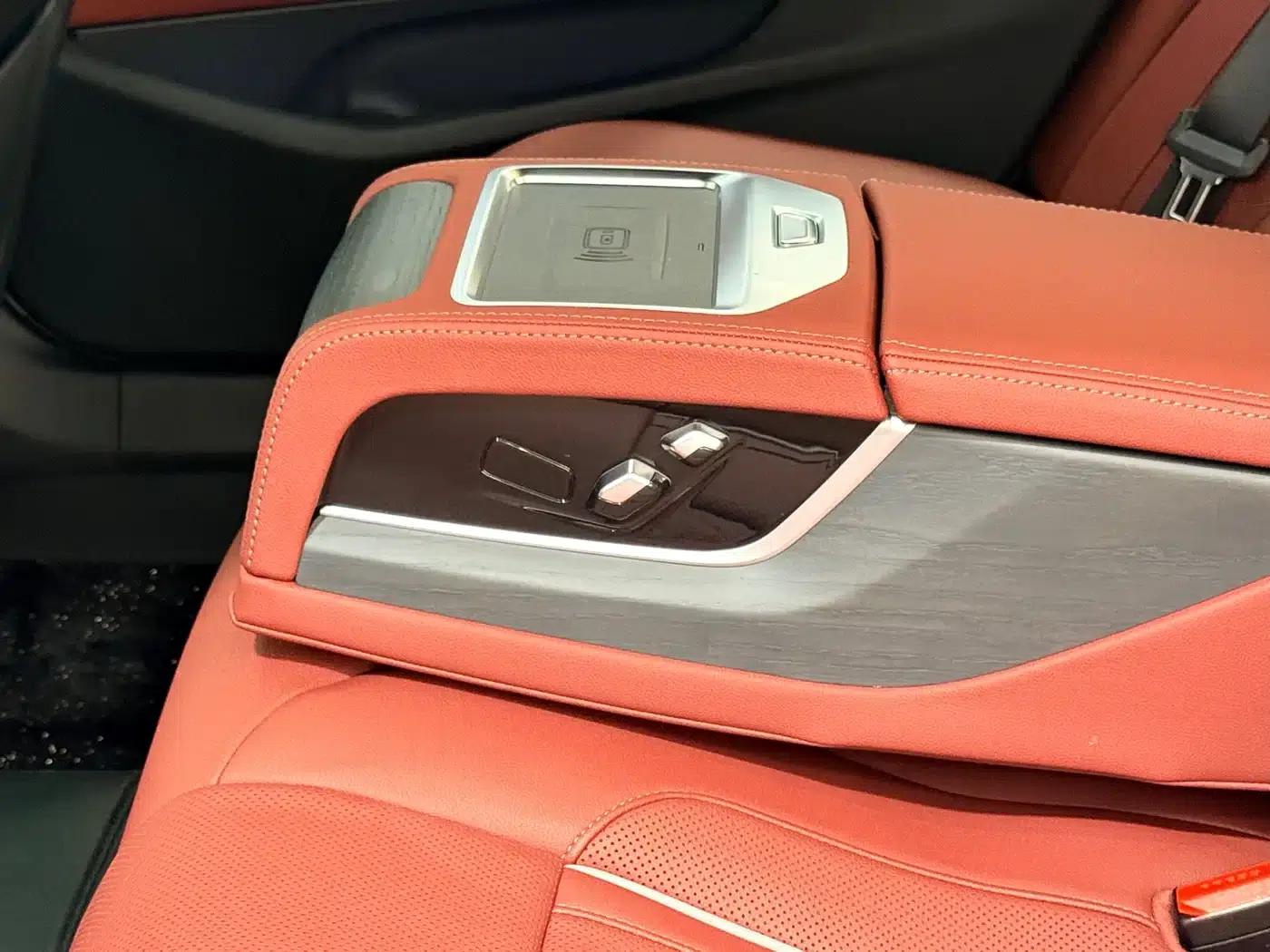 BMW 5 Series 2022 Facelift 3 530Li Luxury M Sport Package — миниатюра 16