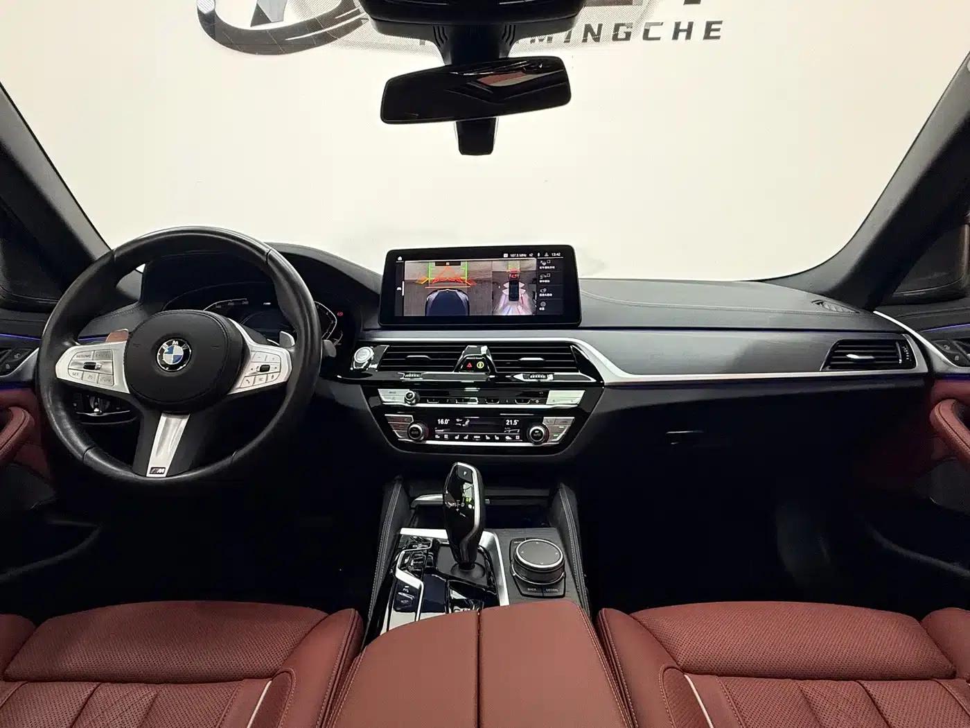 BMW 5 Series 2022 Facelift 3 530Li Luxury M Sport Package — миниатюра 5