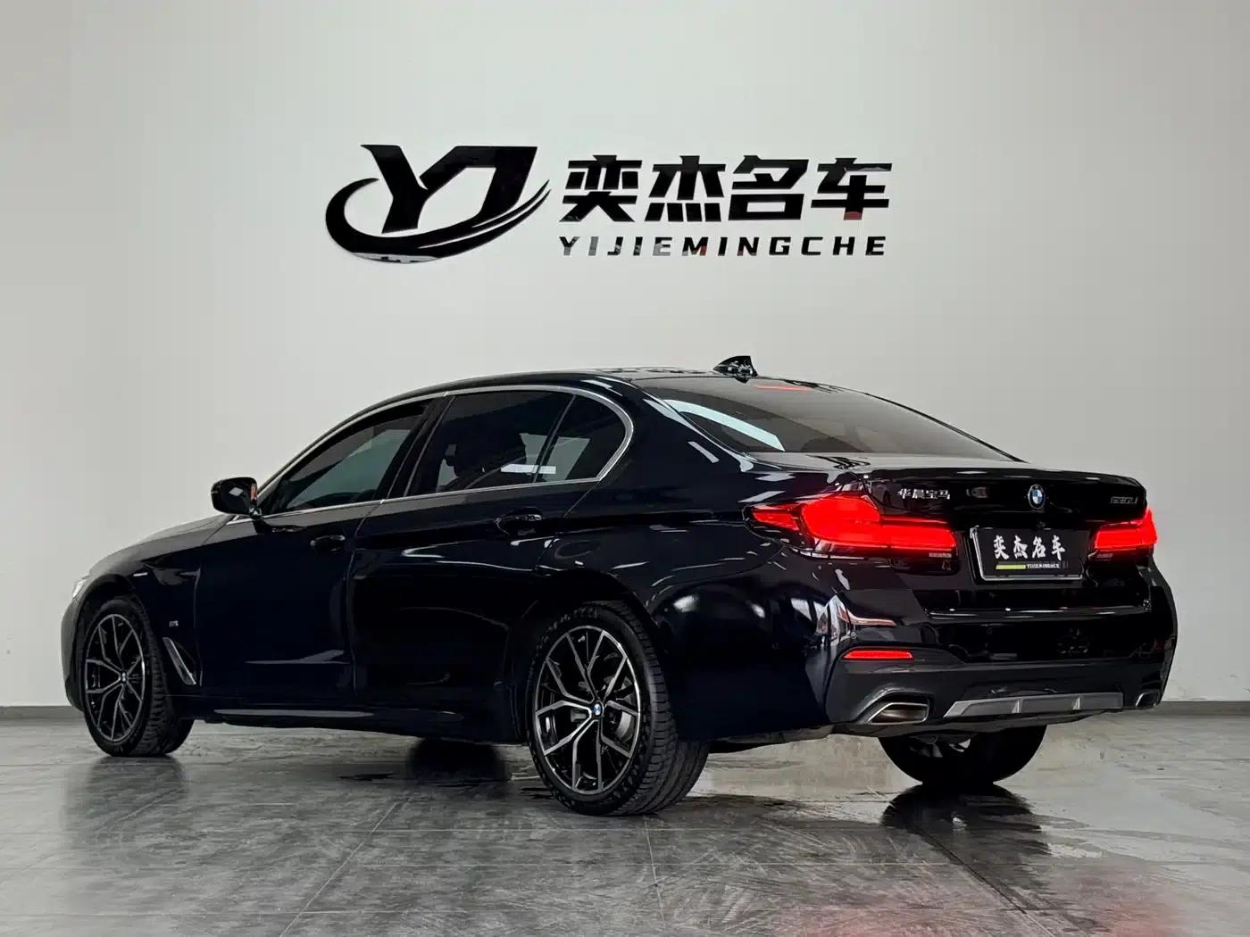 BMW 5 Series 2022 Facelift 3 530Li Luxury M Sport Package — миниатюра 7