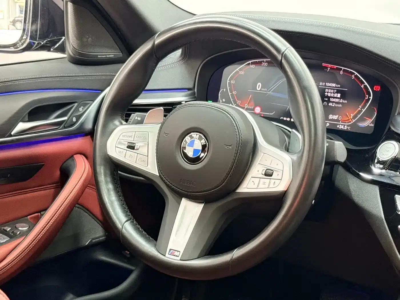 BMW 5 Series 2022 Facelift 3 530Li Luxury M Sport Package — миниатюра 10