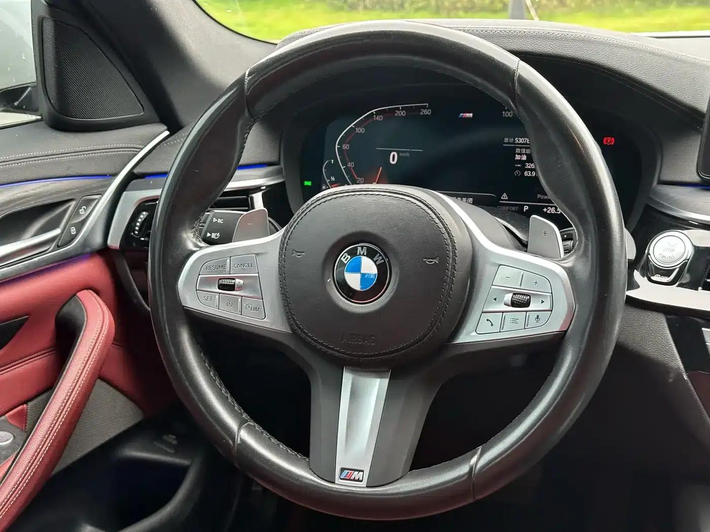 2023 BMW 5 Series Facelift 530Li Leading Edition M Sport Package — миниатюра 11