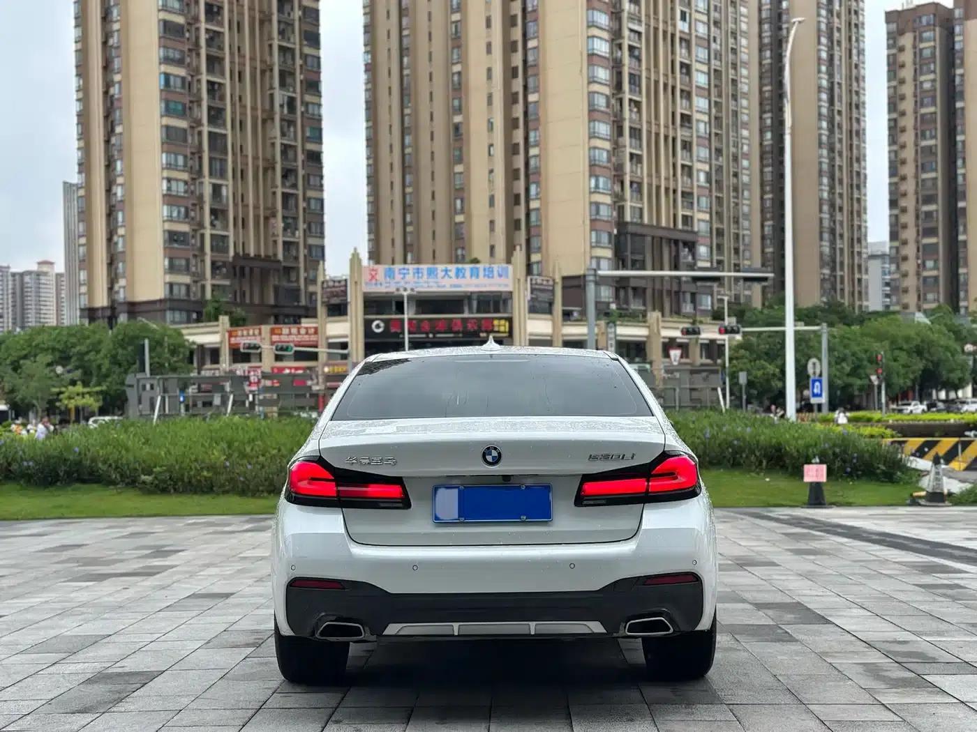 2023 BMW 5 Series Facelift 530Li Leading Edition M Sport Package — миниатюра 5
