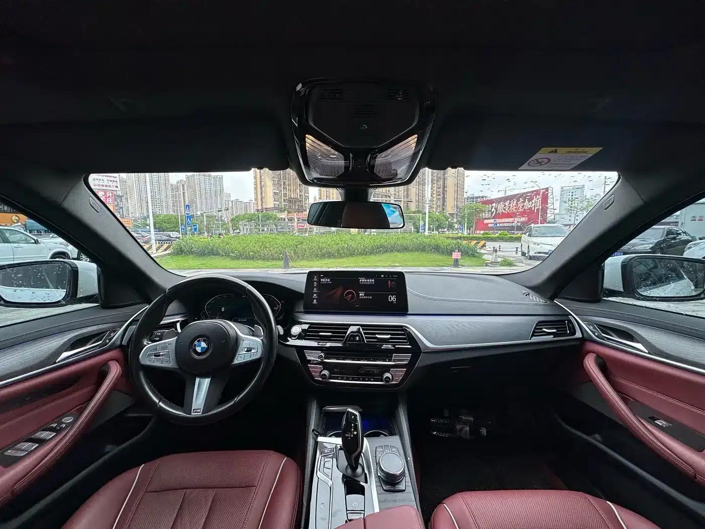 2023 BMW 5 Series Facelift 530Li Leading Edition M Sport Package — миниатюра 10